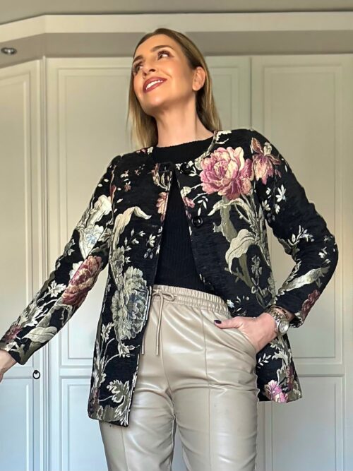 CHAQUETA BORDADA FLORES
