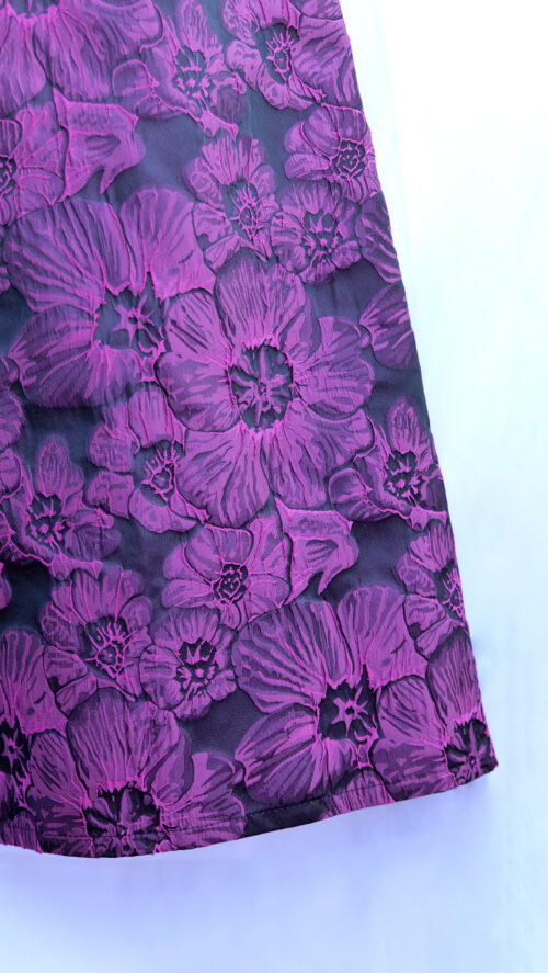 FALDA RELIEVE FLORES - Imagen 2