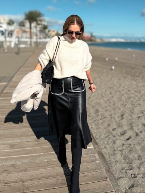 FALDA PESPUNTES EFECTO PIEL BLACK