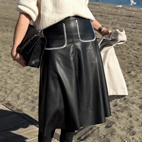 FALDA PESPUNTES EFECTO PIEL BLACK - Imagen 3