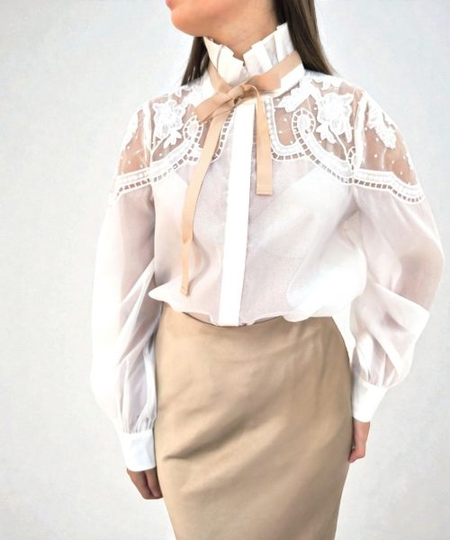 BLUSA ROMÁNTICA