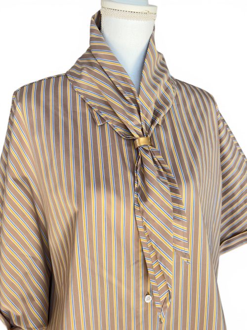 CAMISA RAYAS PAÑUELO