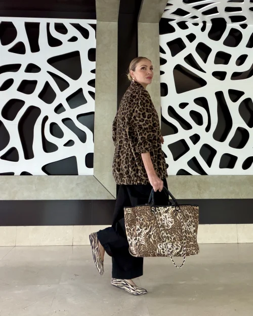CHAQUETA BOMBER ANIMAL PRINT - Imagen 3