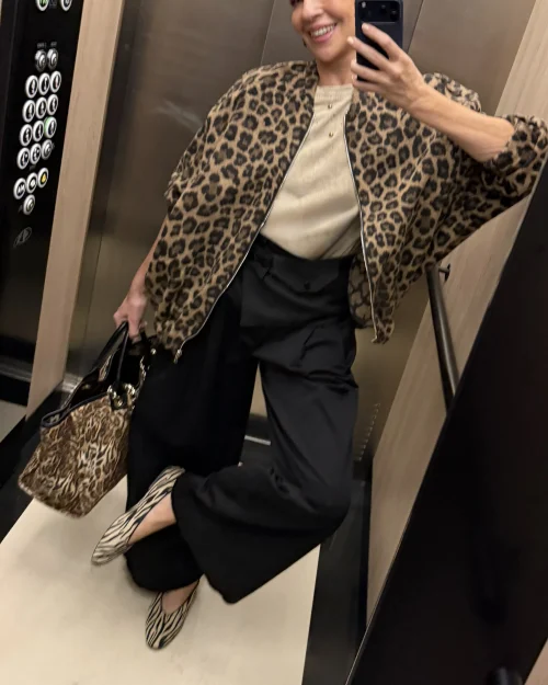 CHAQUETA BOMBER ANIMAL PRINT - Imagen 4
