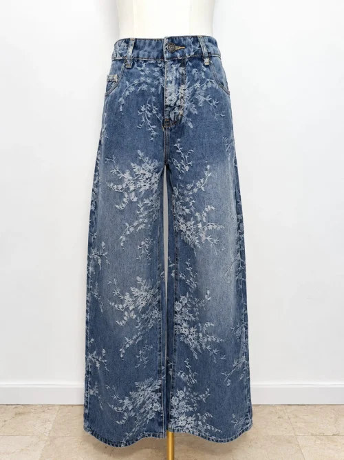 PANTALÓN VAQUERO ESTAMPADO