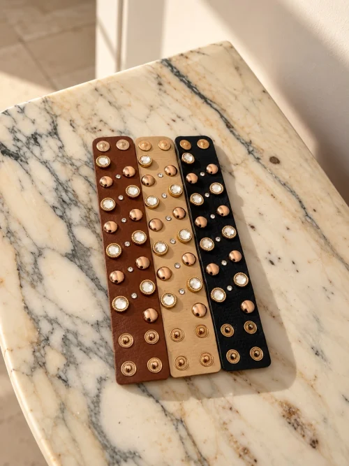 PULSERA PU BRILLOS Y TACHUELAS - Imagen 2